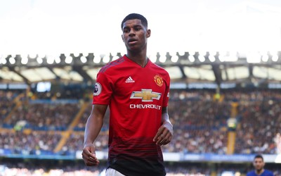 亚美电竞热评-于帕梅卡诺这脚法不像后卫