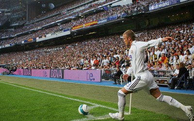 亚美电竞播报-洛特伍本莫伊乌龙球送礼对手笑纳